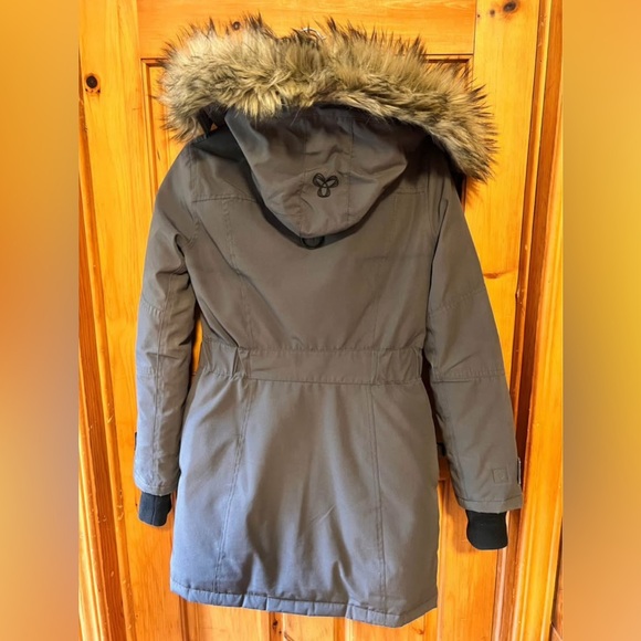 Aritzia TNA “Bancroft” parka. Women’s XS. EUC. - Picture 2 of 4